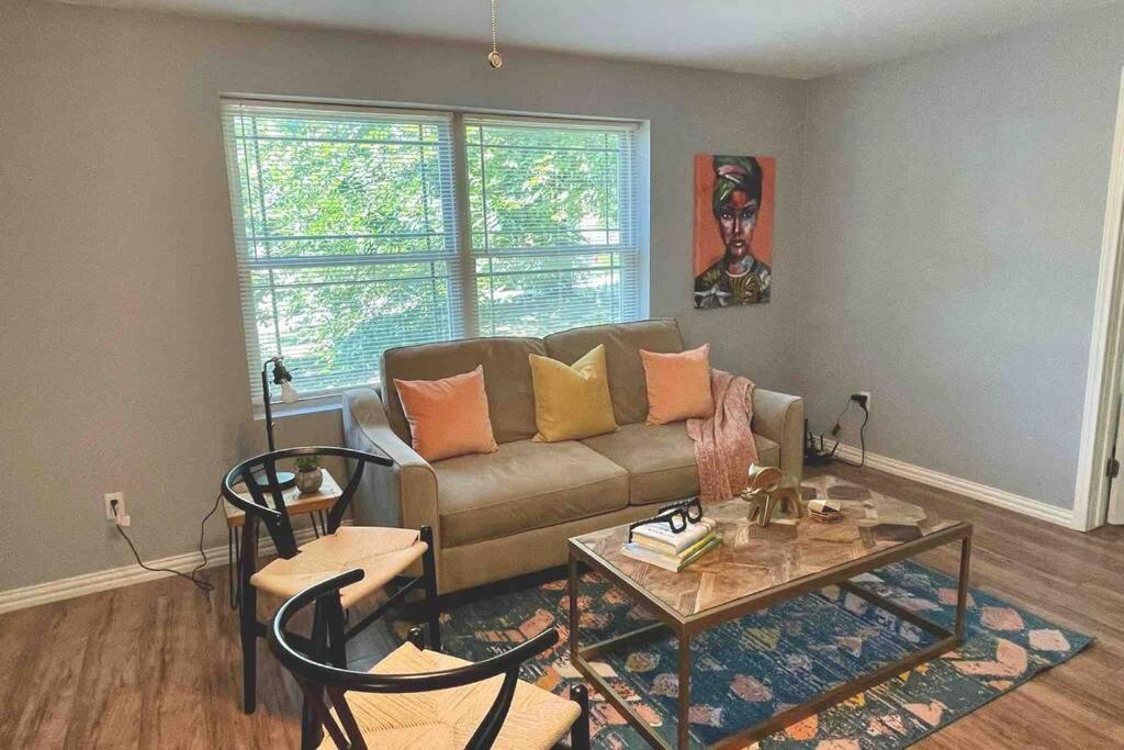 **Min Frm Dwntwn Fort Worth*Modern*Cozy*Townhome** 외부 사진